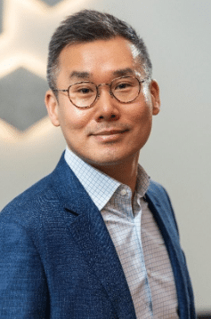 Start Building Small Habits: Interview with Wan Kim, CEO of Smoothie King 1 capture 3