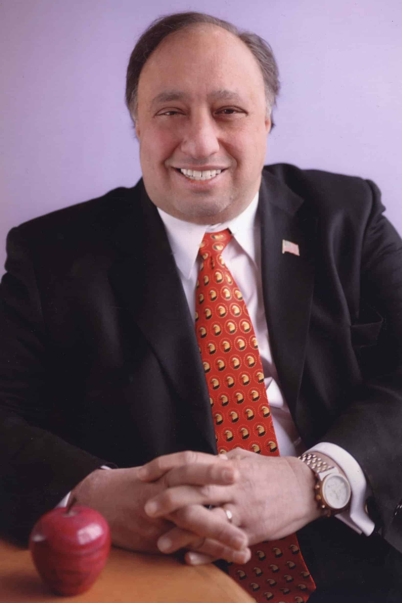 Interview with John Catsimatidis, CEO of Red Apple Group 1 johncatsimatidisheadshota