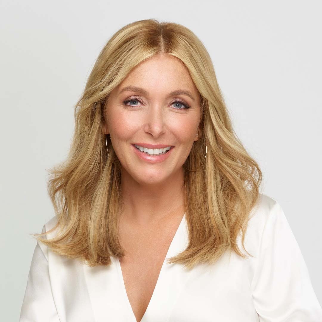 Interview with Dr. Kellyann Petrucci, Wellness Guru 1 kellyannwhitesuitheadshot
