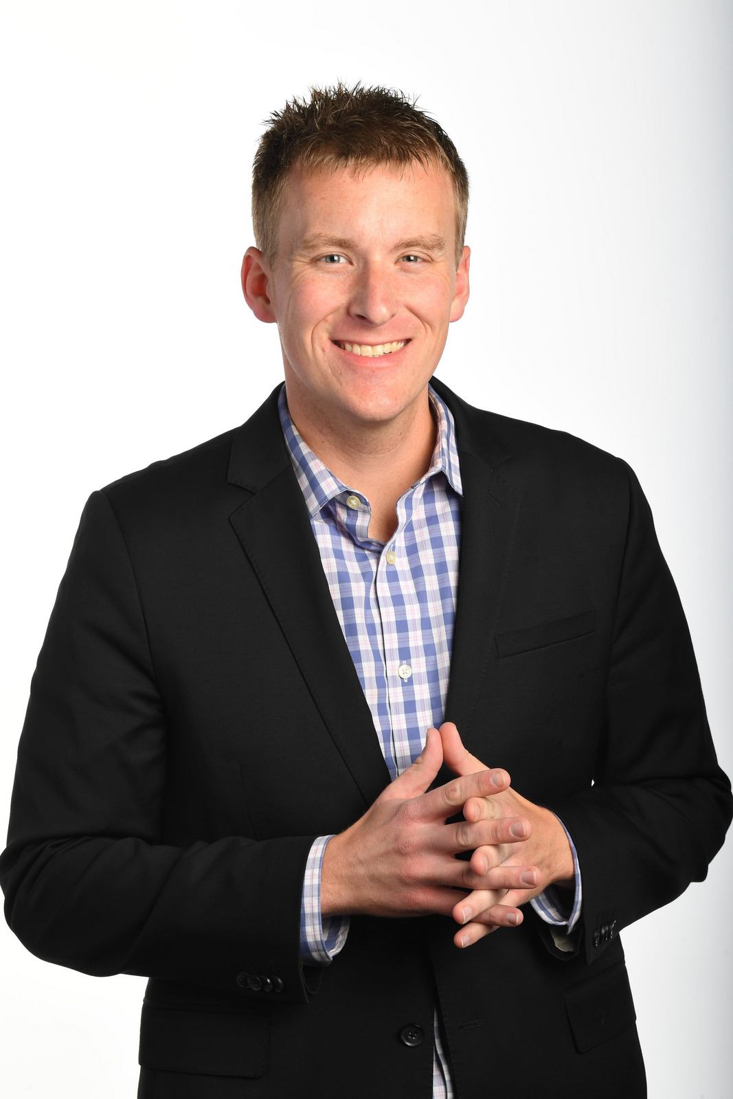 Interview with USA Today Business Reporter Nathan Bomey 1 Nathan Bomey profile shot late 2018.JPG