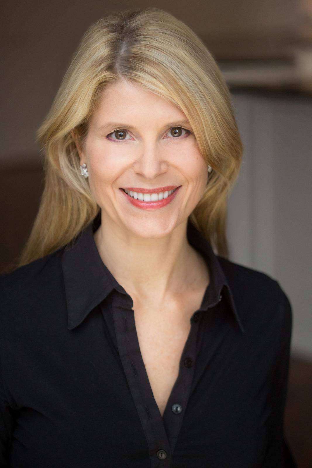 shannon schuyler headshot28129